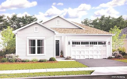 7 Sunflower Dr, Manalapan, NJ 07726