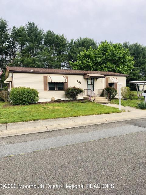 464 Charles Pl, Freehold, NJ 07728