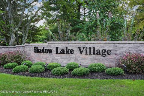 48 Ellsworth Ct, Red Bank, NJ 07701