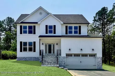 571 Copley Pl, Bayville, NJ 08721
