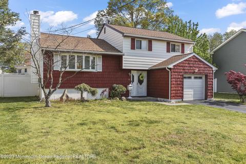 5 Roland Pl, Hazlet, NJ 07730