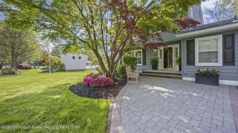 5 Sutton Ct, Matawan, NJ 07747 photo 2