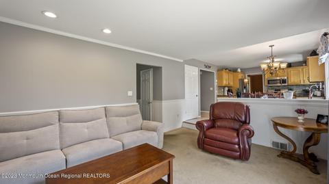 5 Sutton Ct, Matawan, NJ 07747 photo 12
