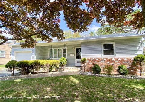 917 Edgebrook Dr N, Toms River, NJ 08757