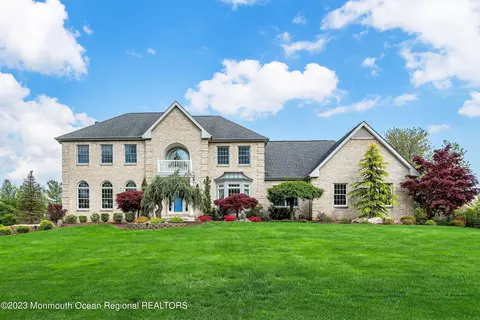 7 Molly Pitcher Dr, Manalapan, NJ 07726