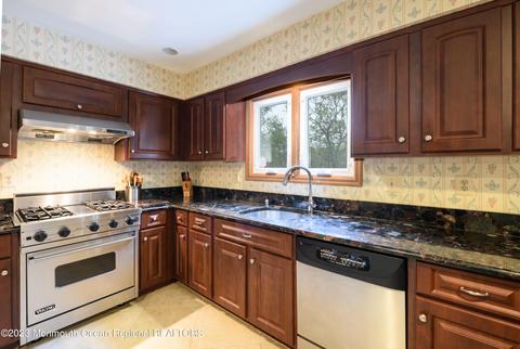 1 Longview Ct, Leonardo, NJ 07737 photo 6