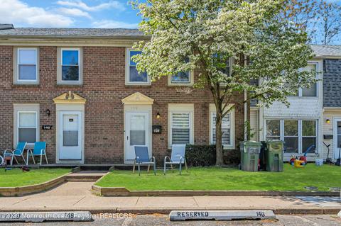 138 Stratford Pl, Lakewood, NJ 08701
