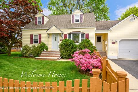 167 9th St, Belford, NJ 07718
