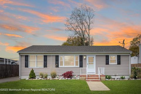796 Tunney Point Dr, Toms River, NJ 08753