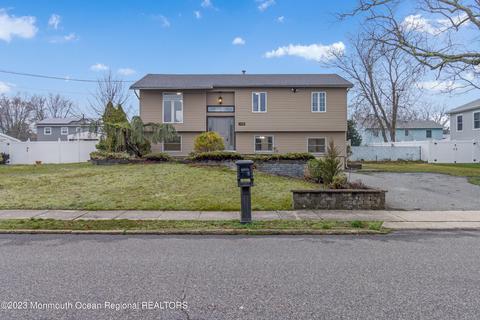 828 Ross St, Toms River, NJ 08753