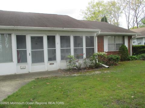 33 Cambridge Ct # f, Lakewood, NJ 08701