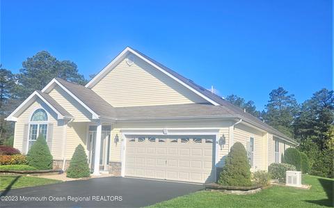 683 Timberline Ln, Whiting, NJ 08759