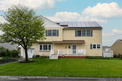 7 Midpark Dr, Brick, NJ 08724