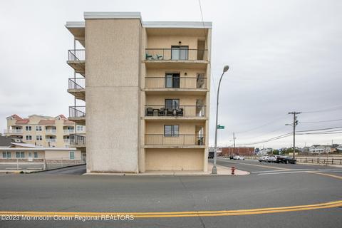 51 Hiering Ave #B16, Seaside Heights, NJ 08751