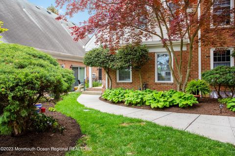 24 Wyckham Rd, Spring Lake Heights, NJ 07762