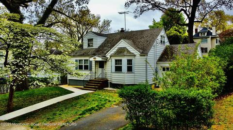 15 Oak Ridge Ave, Nutley, NJ 07110