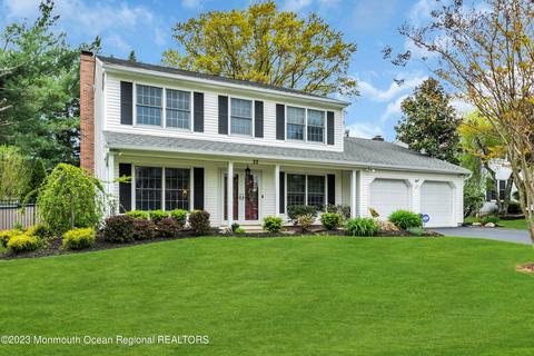 22 Twin Ter, Holmdel, NJ 07733
