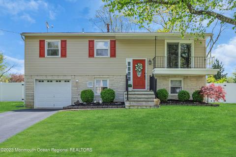 20 Cedar Hill Ln, Toms River, NJ 08755