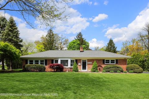14 Deane Way, Red Bank, NJ 07701