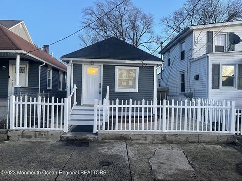 52 Bayview Ave, Keansburg, NJ 07734