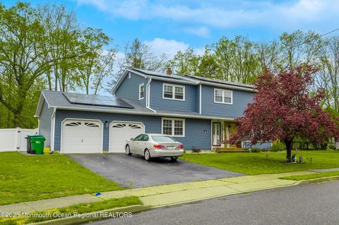 30 N Westfield Rd, Howell, NJ 07731