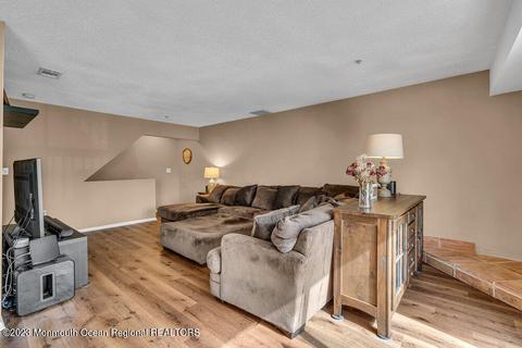 1512 Arthur St, Toms River, NJ 08755