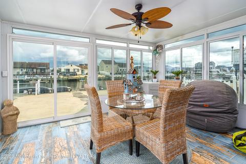 114 E Hudson Dr, Little Egg Harbor, NJ 08087