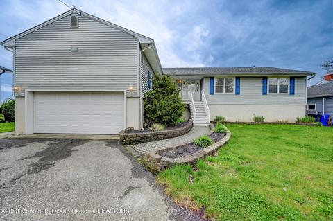 685 Carroll Fox Rd, Brick, NJ 08724