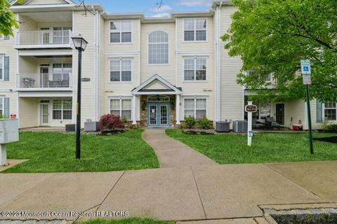 367 Saint Andrews Pl, Manalapan, NJ 07726