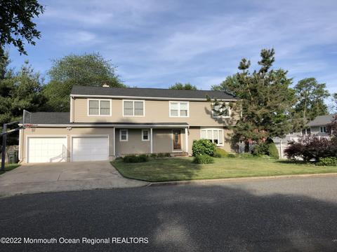 1703 Melville St, Oakhurst, NJ 07755