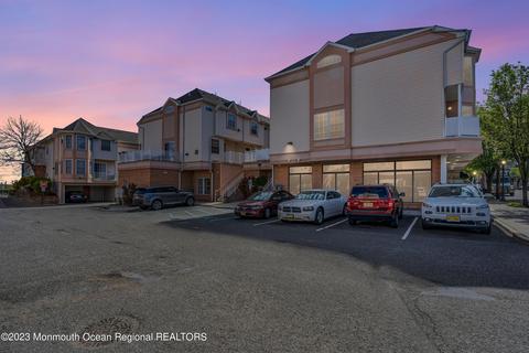 109 Adamecs Way #9, South Amboy, NJ 08879