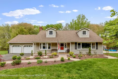 36 Hillcrest Rd, Holmdel, NJ 07733
