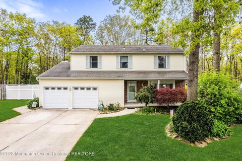 143 Foxhollow Dr, Lanoka Harbor, NJ 08734