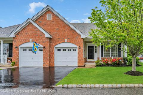 71 Burholme Dr, Hamilton, NJ 08691