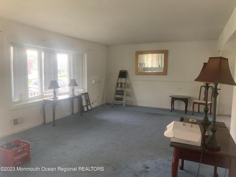 1325 8th Ave, Toms River, NJ 08757