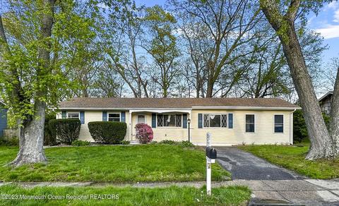 30 Dogwood Dr, Jackson, NJ 08527