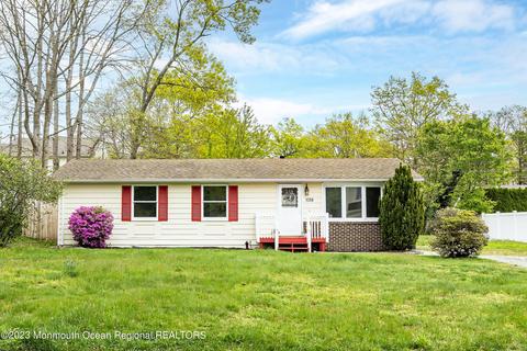 1058 Buccaneer Ln, Manahawkin, NJ 08050