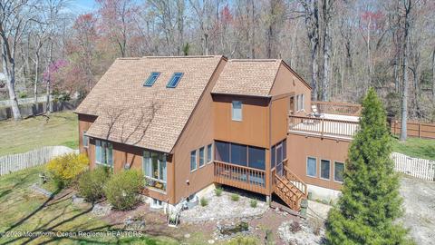 174 Peskin Rd, Farmingdale, NJ 07727