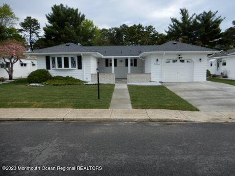 270 Fort De France Ave, Toms River, NJ 08757