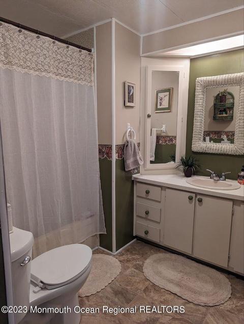19 Eagle Dr, Whiting, NJ 08759 photo 12