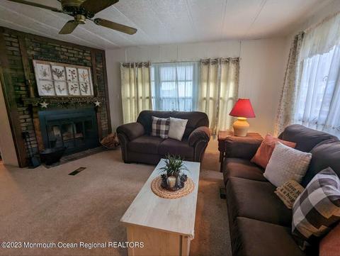 19 Eagle Dr, Whiting, NJ 08759 photo 4