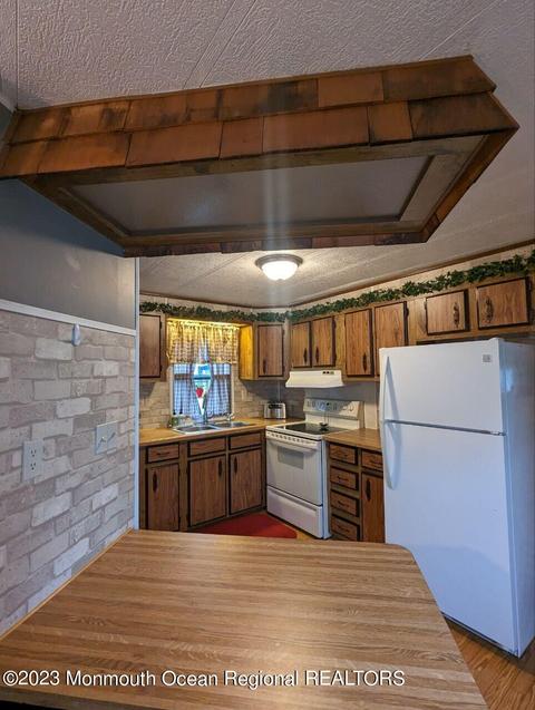 19 Eagle Dr, Whiting, NJ 08759 photo 7