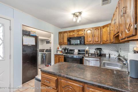 54 Appleton Dr, Hazlet, NJ 07730 photo 7