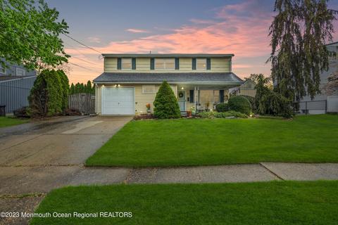 16 Calvin Ct, Old Bridge, NJ 08857