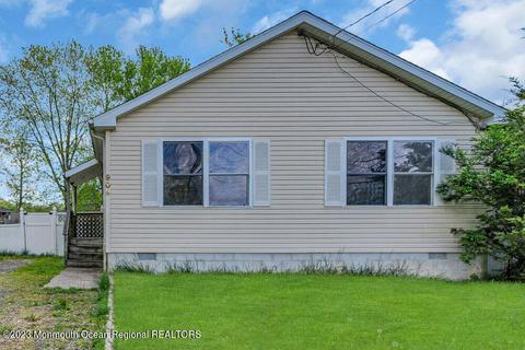 909 Radio Rd, Little Egg Harbor, NJ 08087