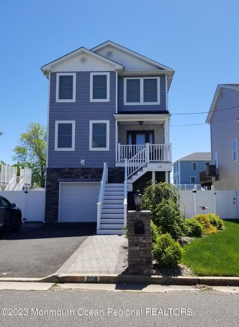 208 Raritan St, Union Beach, NJ 07735