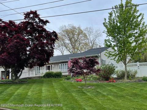 41 Nanlyn Ter, Toms River, NJ 08753