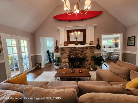 804 Oak Rd, Brielle, NJ 08730 photo 2