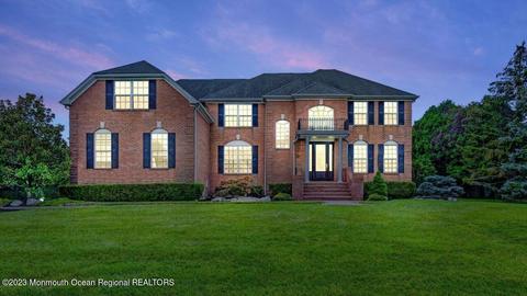45 Stevenson Dr, Marlboro, NJ 07746