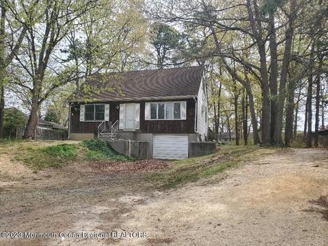 283 Western Blvd, Bayville, NJ 08721